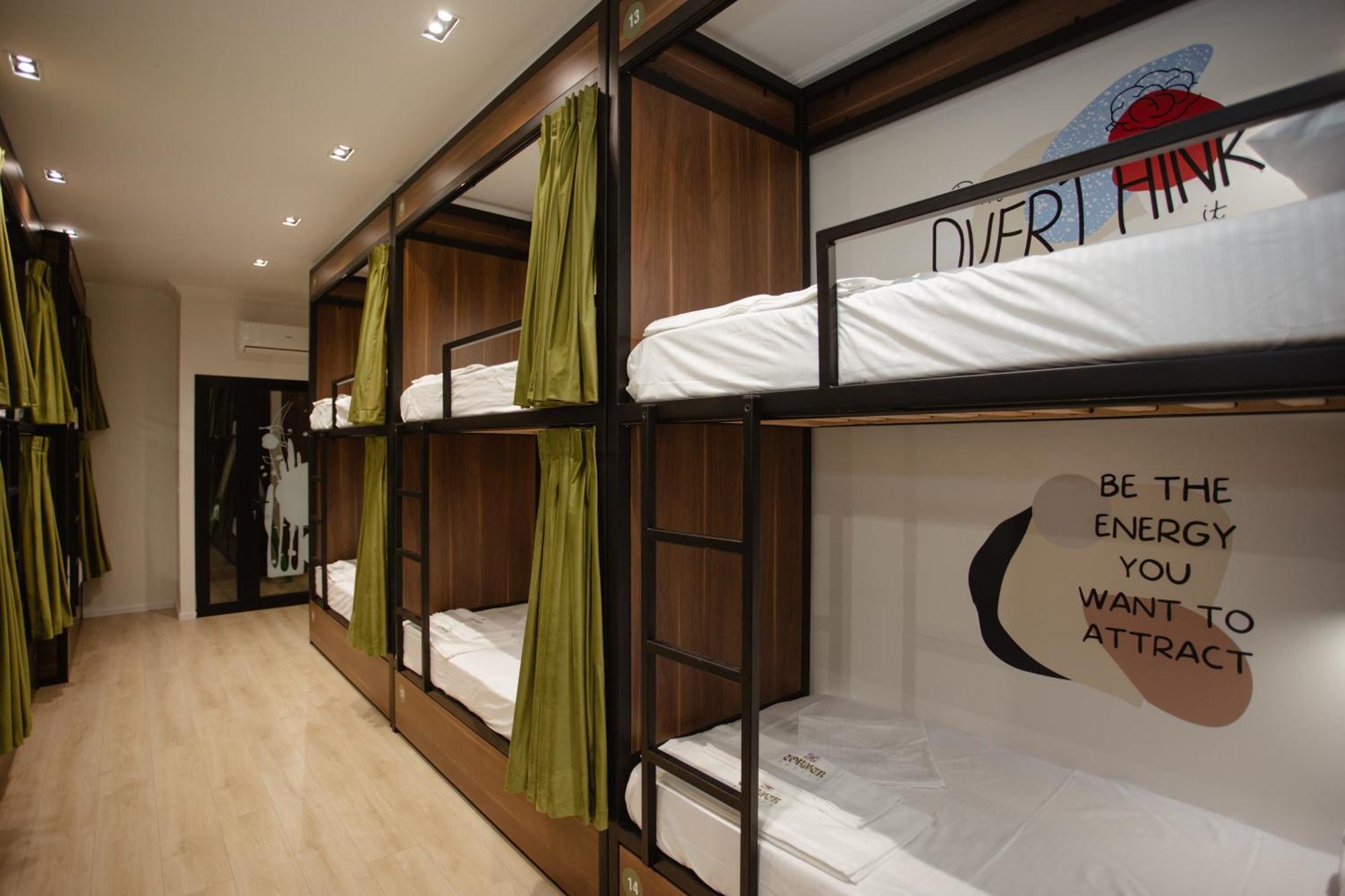 Corner Hostel Шкодер Экстерьер фото