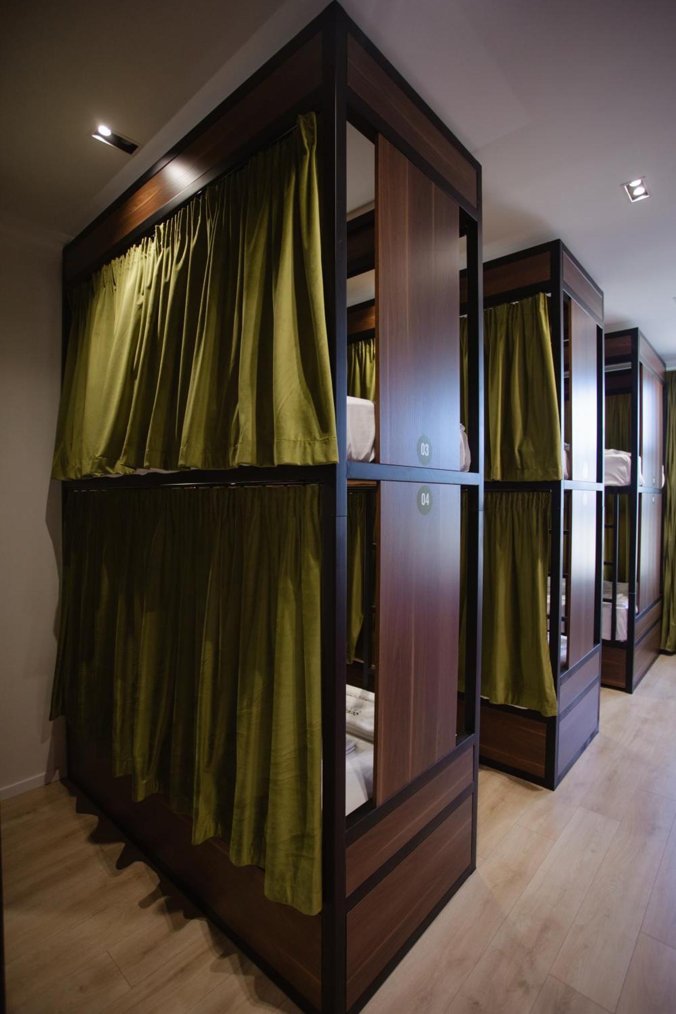 Corner Hostel Шкодер Экстерьер фото